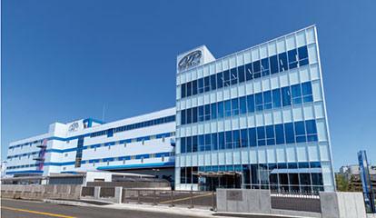 大阪シーリング印刷株式会社は、大阪工場の東隣にイノベーションセンターを設立しました。
